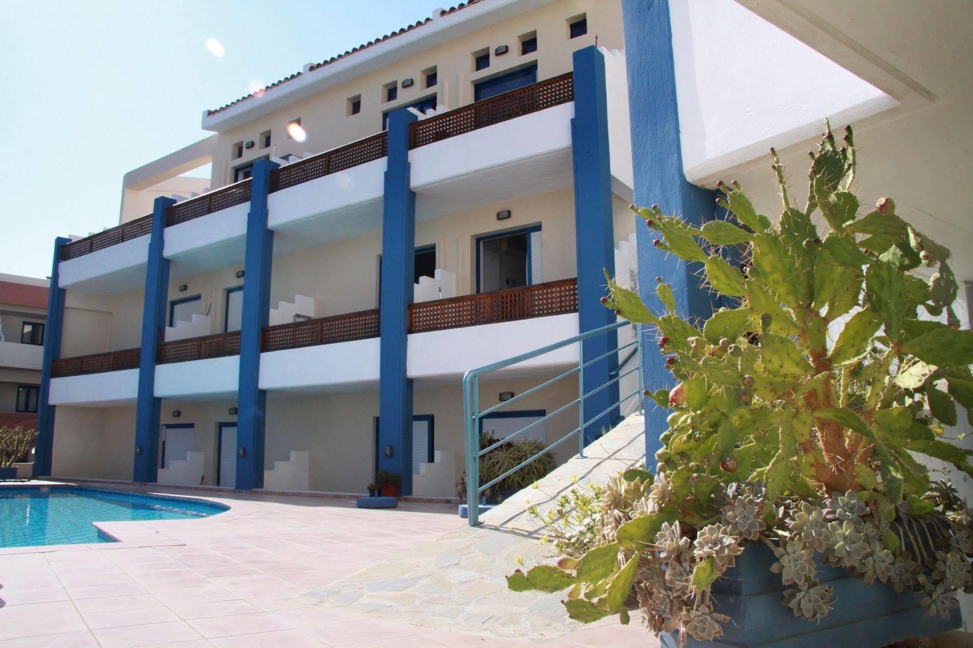 Aparthotel Yacinthos à Réthymnon Extérieur photo
